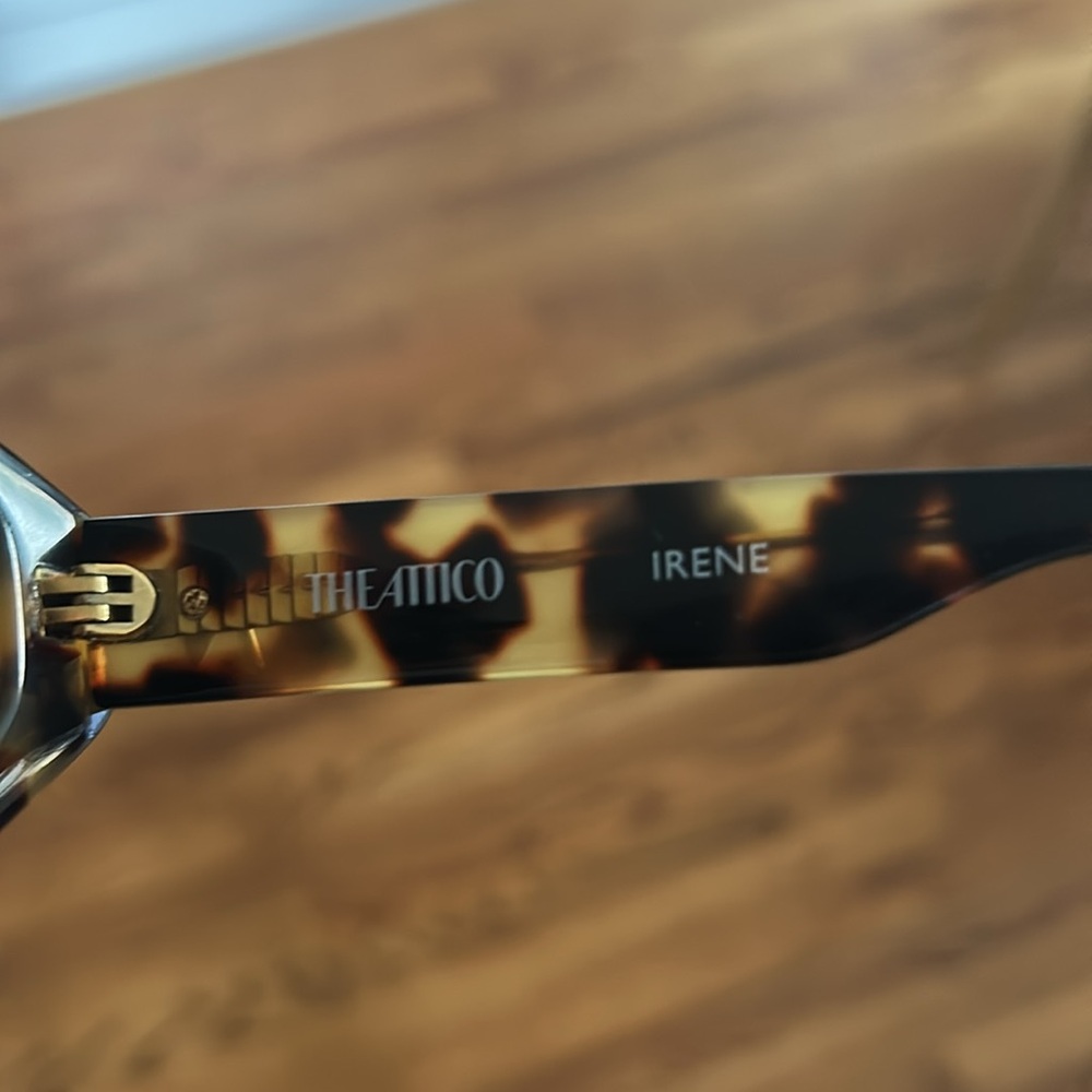 Linda Farrow x Attico Irene Tortoiseshell Sunglasses - Picture 9 of 9